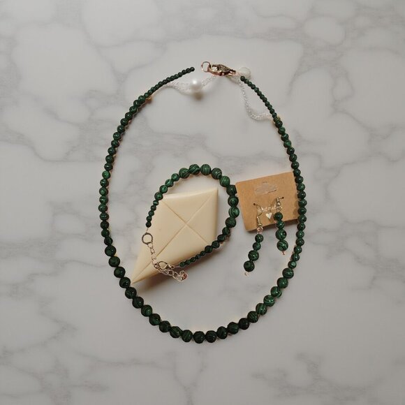 Malachite Jewelry Set ~ Handmade 20 in. Necklace, 7 inch bracelet w extension - Picture 2 of 5